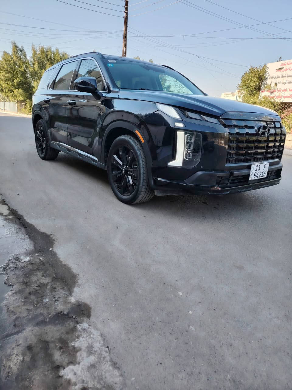 سلام عليكم
للبيع هونداي بلسايد دخول جديد
موديل 2024 داخله كتاب شهداء
رقم بغداد ماشيه ٢٥ لف
اللون حبري 
ضرر السيارة
بنيد نفسه مصلح ومصبوغ
قبق جنطه بي صبغ اكلير من امريكا 
طاك ايرباك استيرن وبرده فقط
رقم شاصي سونار موضح بل منشور 
مواصفاته فول واحد ع واحد
بصمه تشغيل بصمه فتح ابواب وتشغيل عن بعد
فتحه سقف
فول تحكم استيرن
رادارات امامي وجانبي وخلفي
عدد المقاعد سبعه راكب جلد كهربا تدفئه وتبريد
كير بصمه
سايد بريك بصمه
صندوق كهرباء ذكي
كامرات بالمري جانبيه
تبريد سقفي
سماعات مضخم سستم
كراسي الاماميه كهرباء
لد خلفي وامامي الايد زنون
حساس خلفي
وبعد بيه مواصفات أكثر
حجم المحرك 3800
السعر 233 وبيه مجال بسيط 
مكان السياره بغداد حي العامل
اتصال على هذا الرقم ***********
