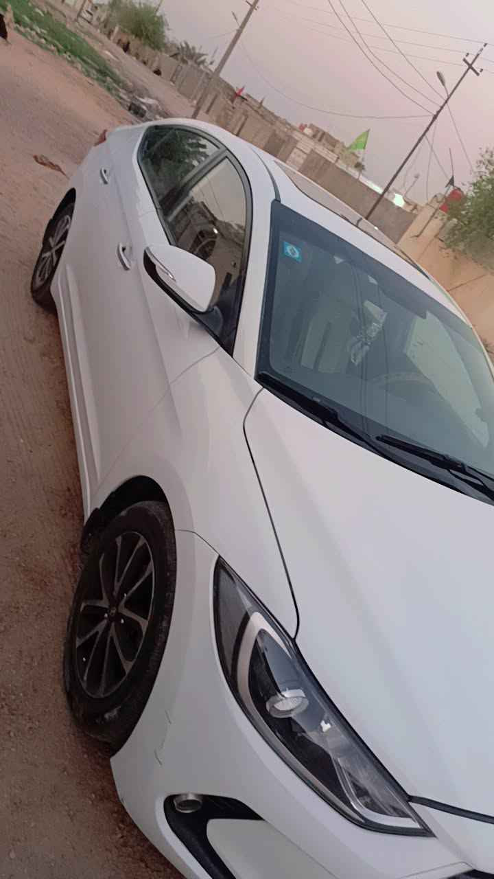 سلام عليكم
النتره خليجي  2018 مكينه دوش 2000
تبريد ثلج  كير مكينه مكفولات
سياره مصبوقه عام جماليه 
بيها ضربه جاملق الخلفي 
 مقلفه ارضيه كشنات مقلفات ومدوشمات سياره بسمي 
سعرها 118 
البصره خور الزبير 
***********
اذا اكو مراوس كي فايف نيسان سني Singapore
