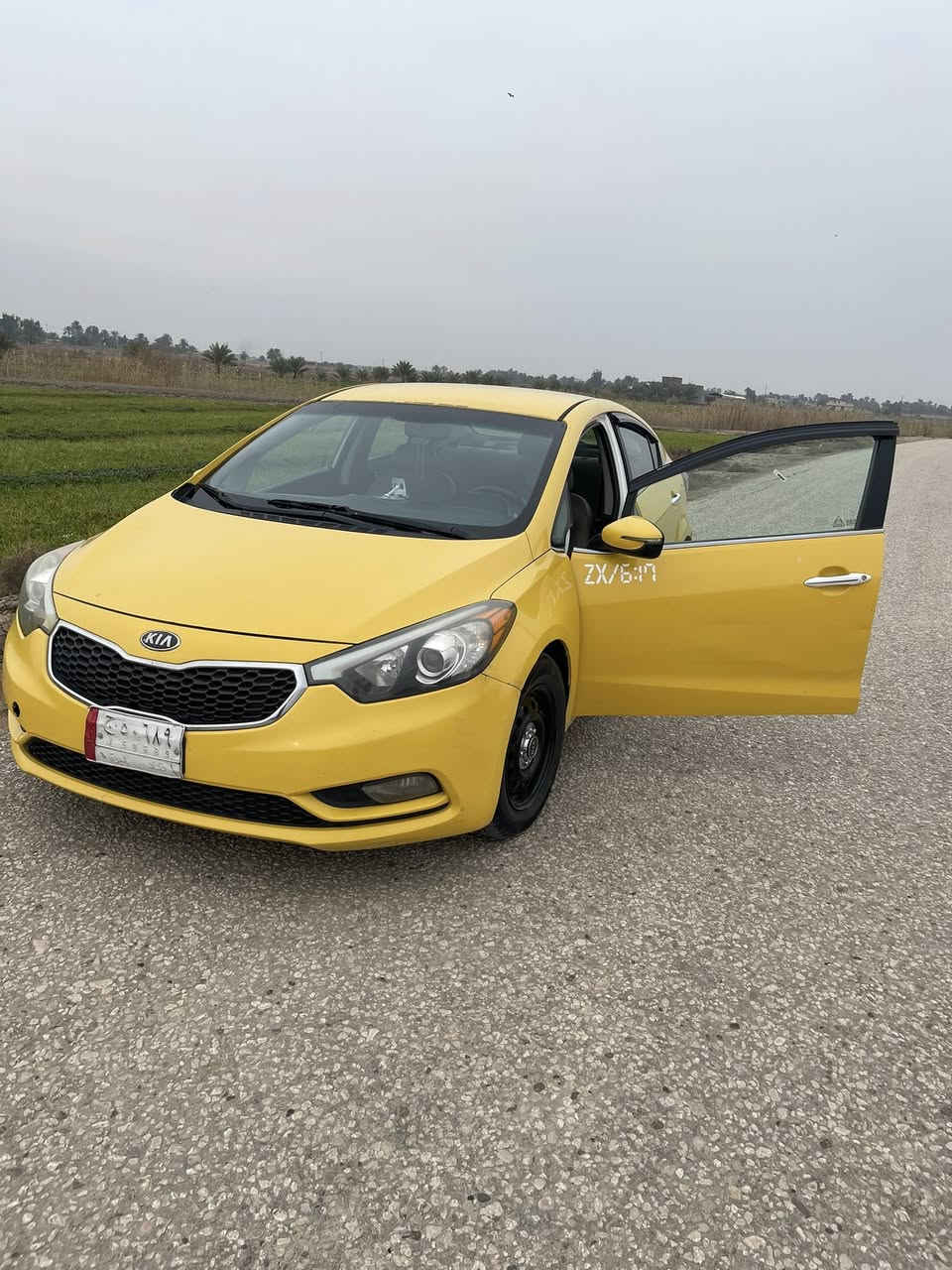 السلام عليكم سياره للبيع فورتي وارد امريكي مديل 2014تخم تاير حدايده تبريد منضومه زنون السياره جاهزه مكان حله قرب سيطره لاثار لاستفسار ***********
