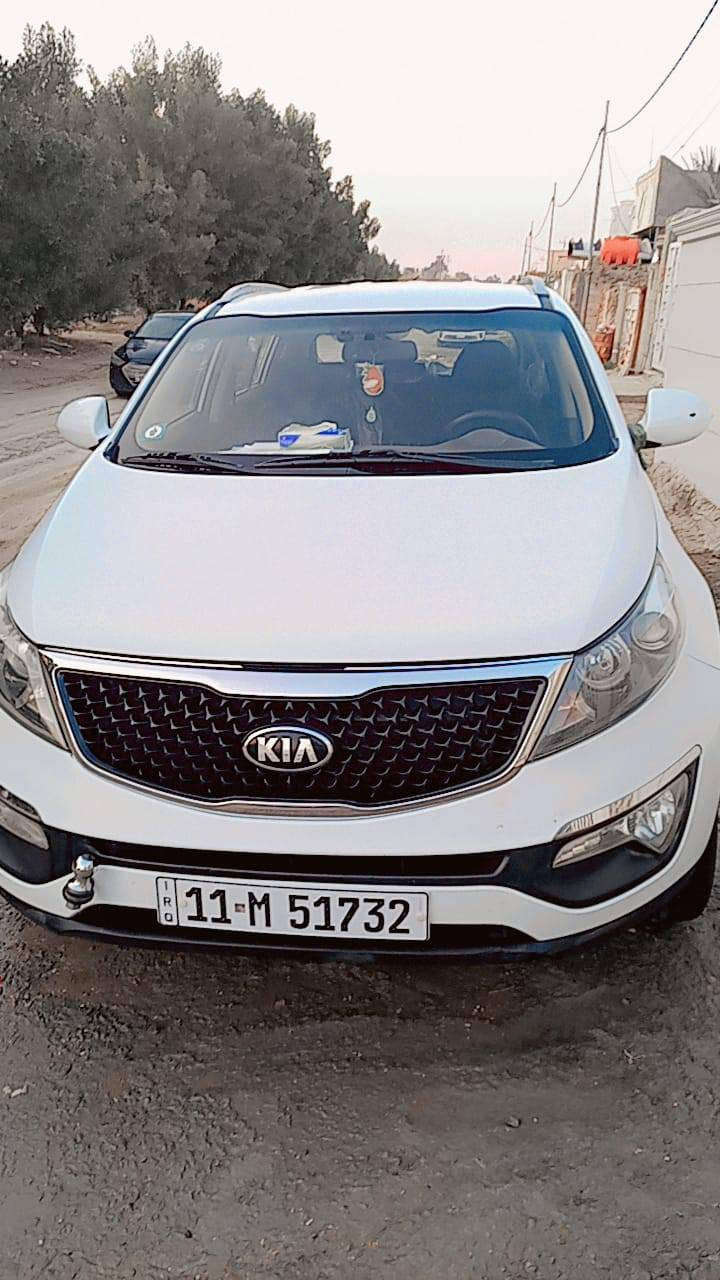 للبيع سبورت موديل ١٥ بااسمي رقم بغداد الجديد سنويه جديده هزه جديده ماشيه ١١٠ محرك ٢٠٠٠ دوش خليجي كير محرك بلادي بس البنيد مصبوغ أثر طابوكه وبشرط مامفتوح ولاسبانه ممدوده عليه سبانه والباقي كفاله السعر ١٦٠ اتصل َتدلل ***********
