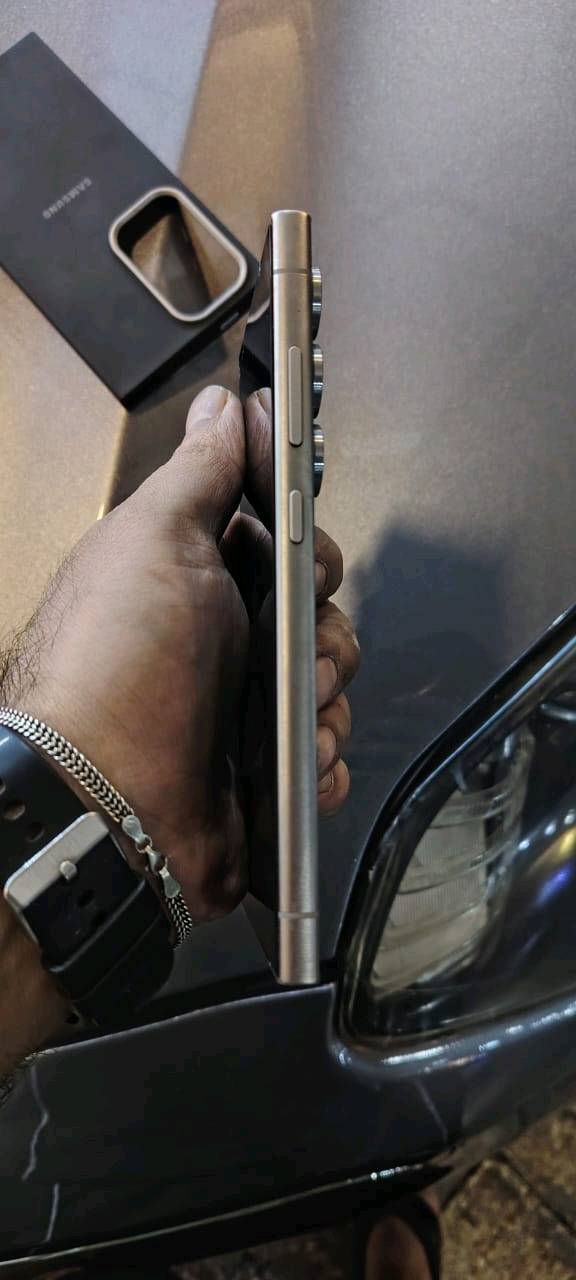 
السلام عليكم جهاز سامسونج اس 24 الترا
Samsung Galaxy S24 Ultra 
الجهاز ذاكرة 256
الرام 12+12
الكاميرا 100 Mp
البطارية 5000
المعالج Snapdragon 8 gen 3
الشاشة 120 هيرتز 
الجهاز كامل ملحقات كارتون و كيبل 
 العنوان بغداد السيديه تقاطع درويش 
السعر مليون وبي مجال بسيط 
للتواصل ***********