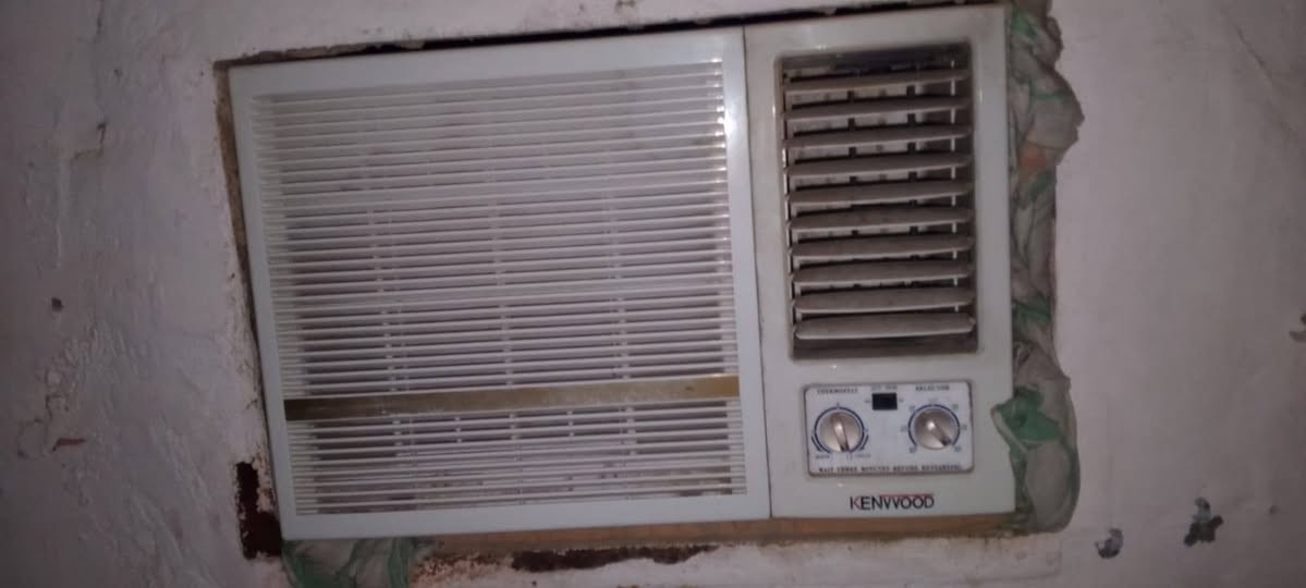 السلام عليكم مكيف للبيع نضيف التبريد ماله كلش زين السعر 170الف


**إذا كنت صاحب هذا الإعلان وتريد حذفه لأي سبب، رجاءا أرسل رسالة إلى الدعم الفني**