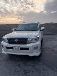 لاندكروز للبيع موديل 2012مكفوله كفاله عامه  للستفسار 07519215597/07902...