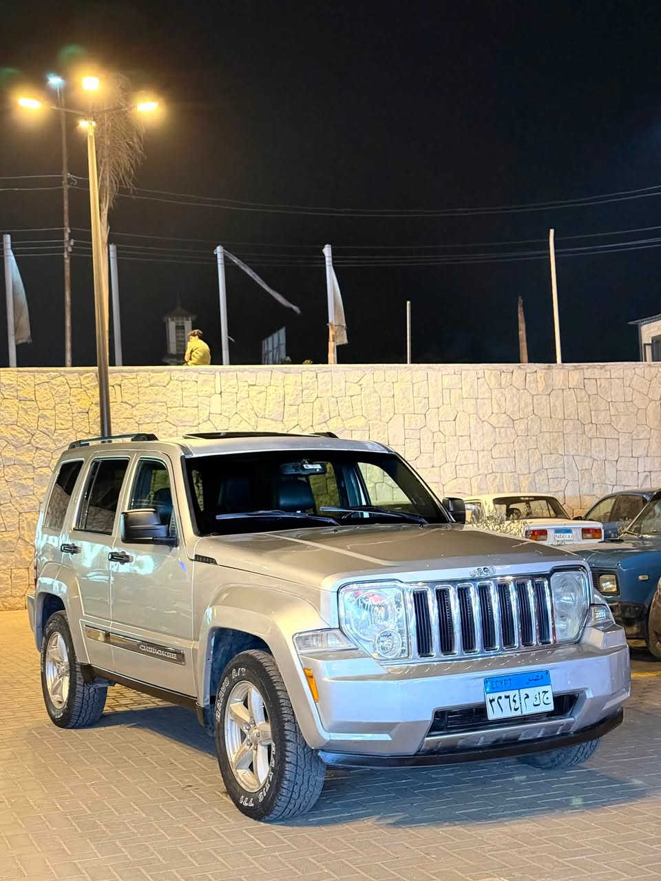 جيب kk موديل 2010 فبريكا دواخل بالكامل 
رشه خارجي معالجه للكلح
العربيه حالتها ممتازه 
عداد 250
رخصه سنه ونص 
المعاينه في الزقازيق 
01000413954


**إذا كنت صاحب هذا الإعلان وتريد حذفه لأي سبب، رجاءا أرسل رسالة إلى الدعم الفني**