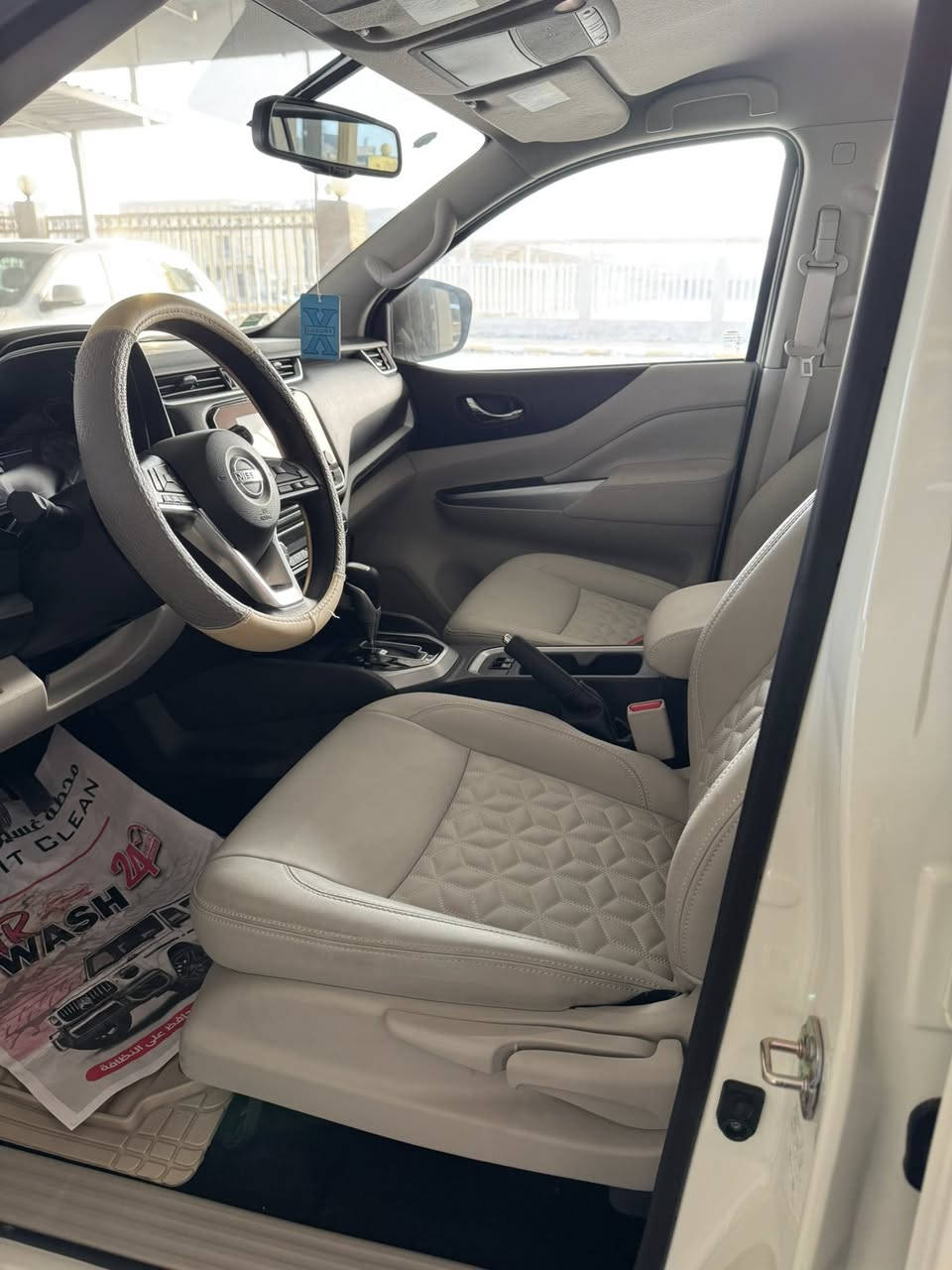 السلام عليكم نيسان اكستيرا موديل ٢٤ زيرو رقم بغداد باسمي تحويل مباشر ٧ راكب تبريد ٤ قطع مكينه ٤ سلندر ٢٥٠٠ السياره اكسل تشغيل عن بعد مري شفط يدات ستيل ضمان ٣ سنوات السعر المطلوب ٢٩٠$ السياره بالكوت مركز المدينه ***********
