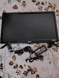 شاشة حجم 20 ماركة الجي كوري اصلي مامفتوحة  بشرط الفحص كامل مكمل مع الر...