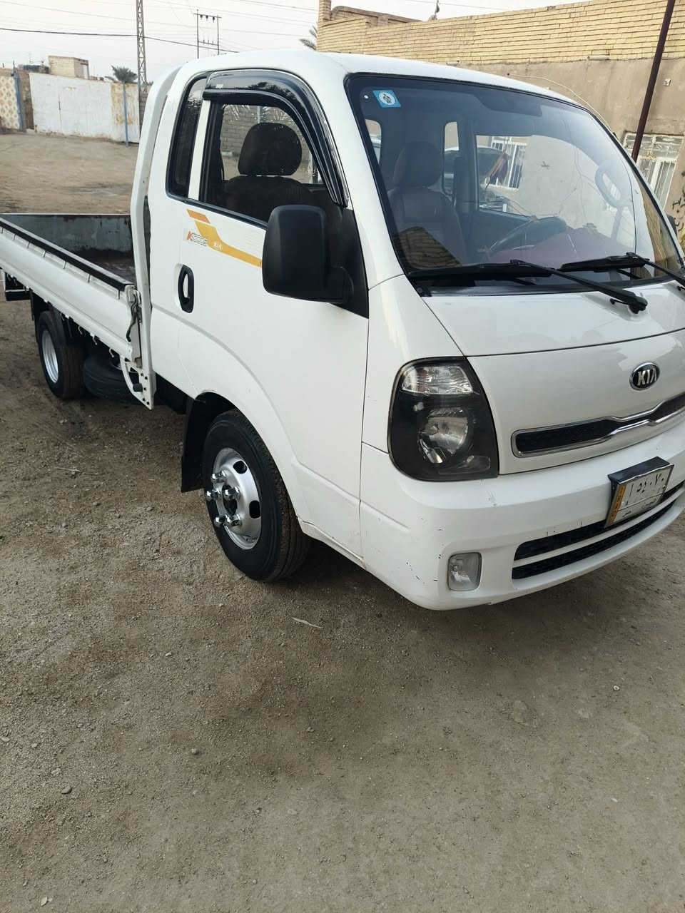 السلام عليكم كيه فحل مفتوح مديل 2018 سياره جديده كامله من كلشي مكينه بيه مسكر  جديده وكير وشاصي ورقم تخم محور14 تاير كله جديد سنويه جديده لل 28 تحويل مباشر سعر 120وبيه مجال ***********  ***********
