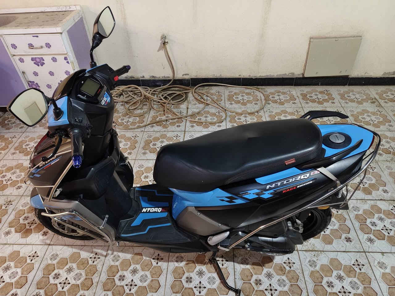 السلام عليكم
اللهم صلى على محمد وال محمد
مكلف بالنشر
دراجه انتورك موديل 2023
نضيفه ماشيه 8980
اوراق أصوليه كامله مع 2 سويج 
الشراي يتصل على الارقام
***********
***********
