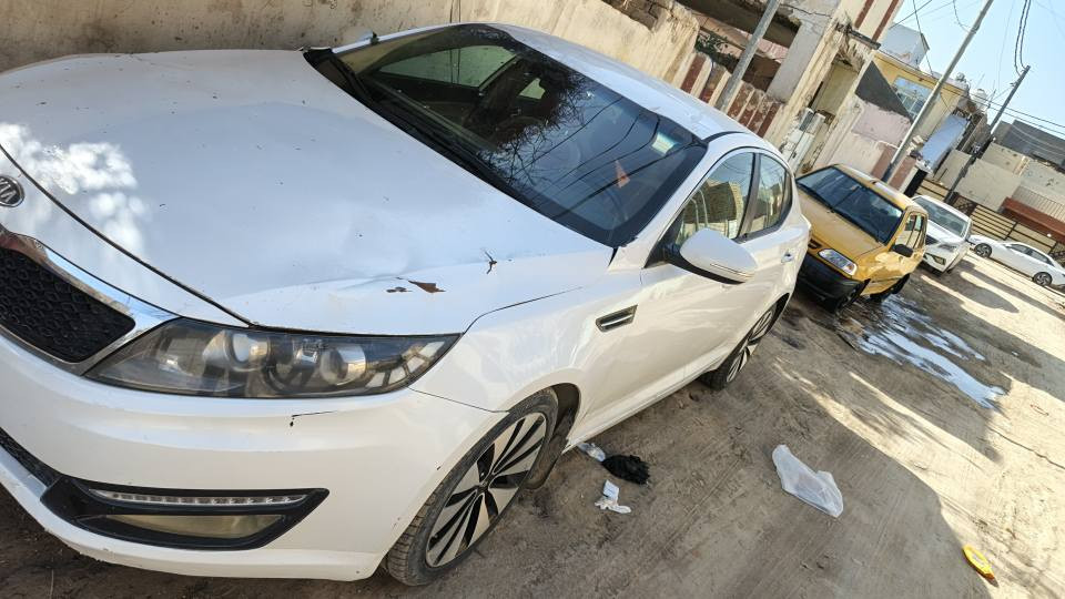 اوبتما ٢٠١٣خليجي رقم اربيل قديم السياره بس بنيدهه طاير وبيه طعجات كلش بصيطه السياره فول عدا البنيرما بصه تحكم استيرن كامل شفتات ستيرن السياره بسم شركه فيصل عزيز  السعر ١١٥   الاتصال ***********
