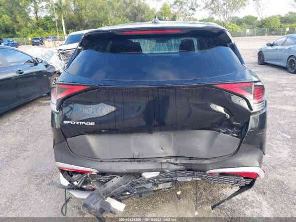 #اعلان_مزاد 📢#مشمول_حسب_كتاب_الشهداء
السعر 💲9800 &95 ورقه 
تاريخ المزاد يوم 2025/11/24
نوع السيارة :KIA SPORTAGE EX
عداد المسافة:19778mi
الضرر كما موضح بالصور
📍 العنوان :الفلوجه شارع الجيش الشعبي مقابل مطعم أيوب المحمدي ومجاور شركة الوسيط 
📞 : 
📞 : ***********
...... بُراق علي فيصل المحمدي 

#مزاد_الامين_للسيارات_الامريكية_
#سيارات
