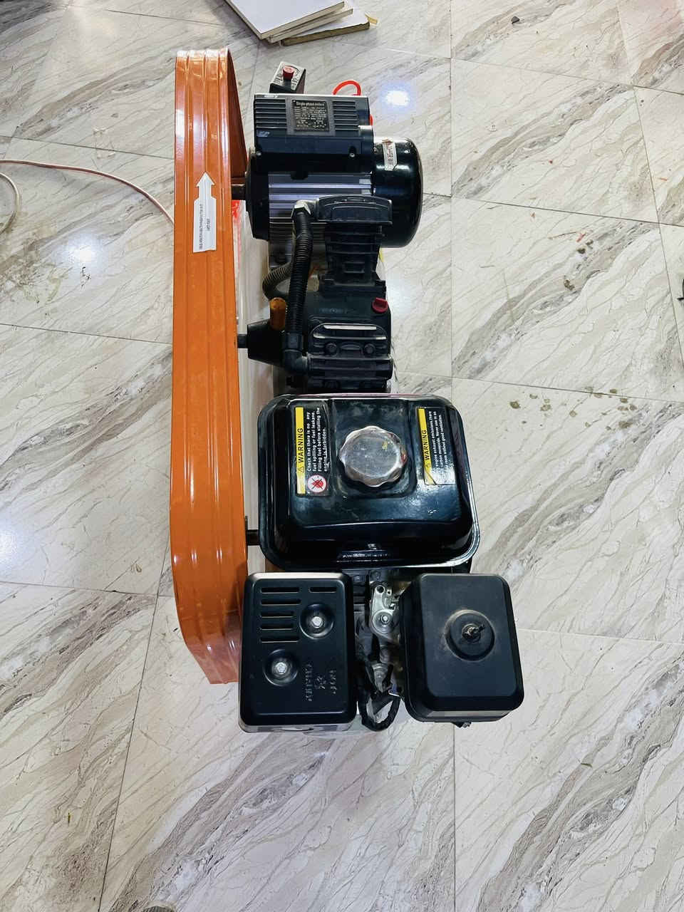 كمبريسر هواء كهرباء بانزين ***********
