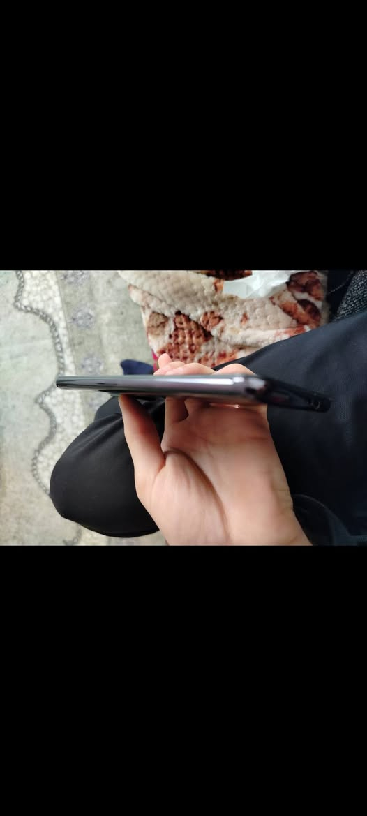 Mi11 pro
256GB
Ram 8GB
Camera 108 miga pixel 
ڕێژەی خاوێنی ٪٩٩ 
بێ کێشە 
بێ عەیب 
نرخی ١٥٠ هەزار دینار 
Mi11 برو
256 جيجابايت
8 جيجابايت ذاكرة داخلية
كاميرا 108 ميجابكسل
نظافة 99%
لا توجد مشاكل
خالٍ من العيوب
السعر 150 ألف دينار


**إذا كنت صاحب هذا الإعلان وتريد حذفه لأي سبب، رجاءا أرسل رسالة إلى الدعم الفني**