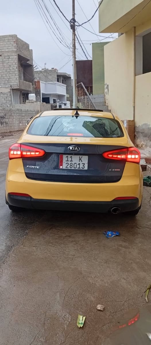 سلام عليكم كيا فورتي موديل 2015 حادث جاملغ وبنيد نفسه حداديه صدر كله مكفول تبريد خير من الله رقم بغداد الدولي مكينه 2000 جي دي لاين فول مواصفات فتحه سقف بصمه أبواب السعر 110 وبيها مجال حك الجيه التصال على الرقم ***********7 مكان السيارة ديالى بعقوبه
