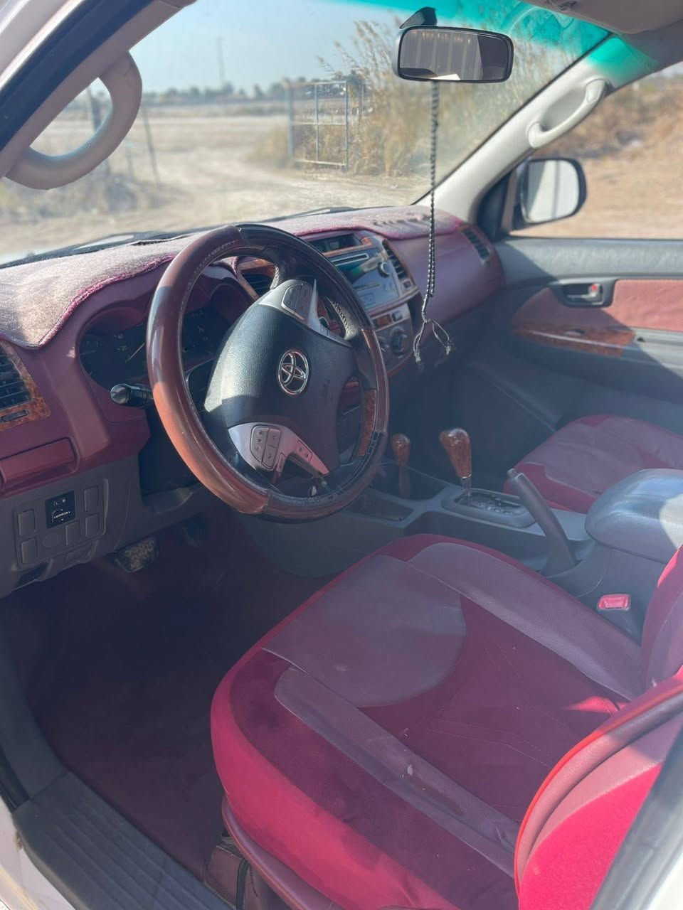 مكفوله من صبغ وتبديل

فول اوتوماتيك السعر 225وبيها مجال 

المكان الخط السريع الدوالي تقاطع جبله

***********

 ***********

واتساب ***********
