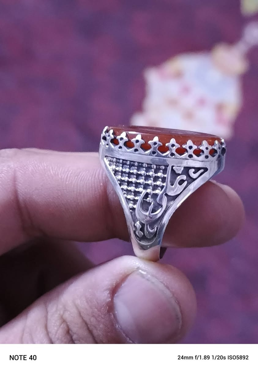 محبس يماني 
للبيع 75 الف وبيه مجال بسيط 
شراي بدون تعليق خابرك شراي بيك خير وتدلل 
مكان البلديات 
الاتصال ***********
