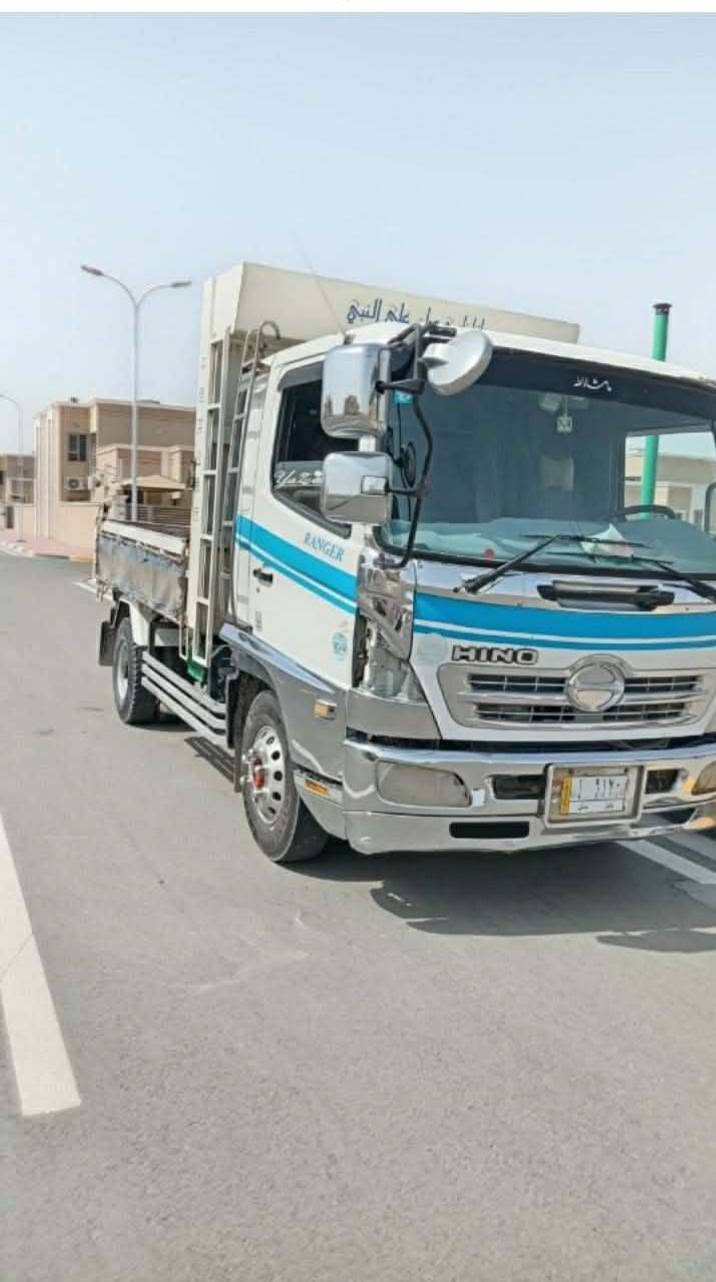 سلام عليكم هينو انگر 4طن شيطان
قماره وربع للبيع السعر 245 وبيها مجال 
مكلف بل نشر.. رقم راعيهه ***********
علي هجام الحساني
