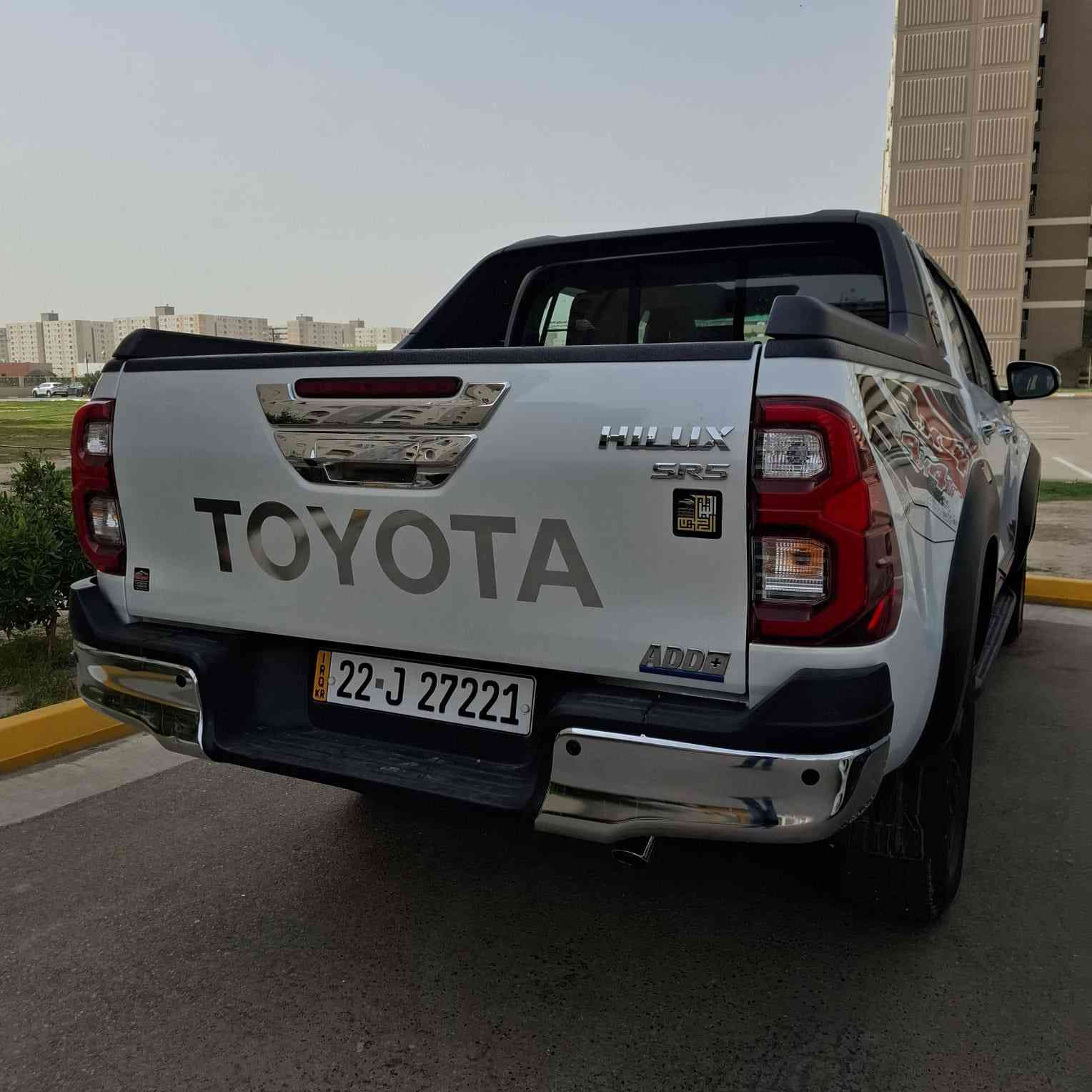 السلام عليكم
للبيـع تيوتا هايلوكس 6 سلندر محرك 4000 
موديل 2025 ماشية 35 الف كم 
كفالة عامة من الشخط 
سعر البيع 415 ورقة هاتف ***********
