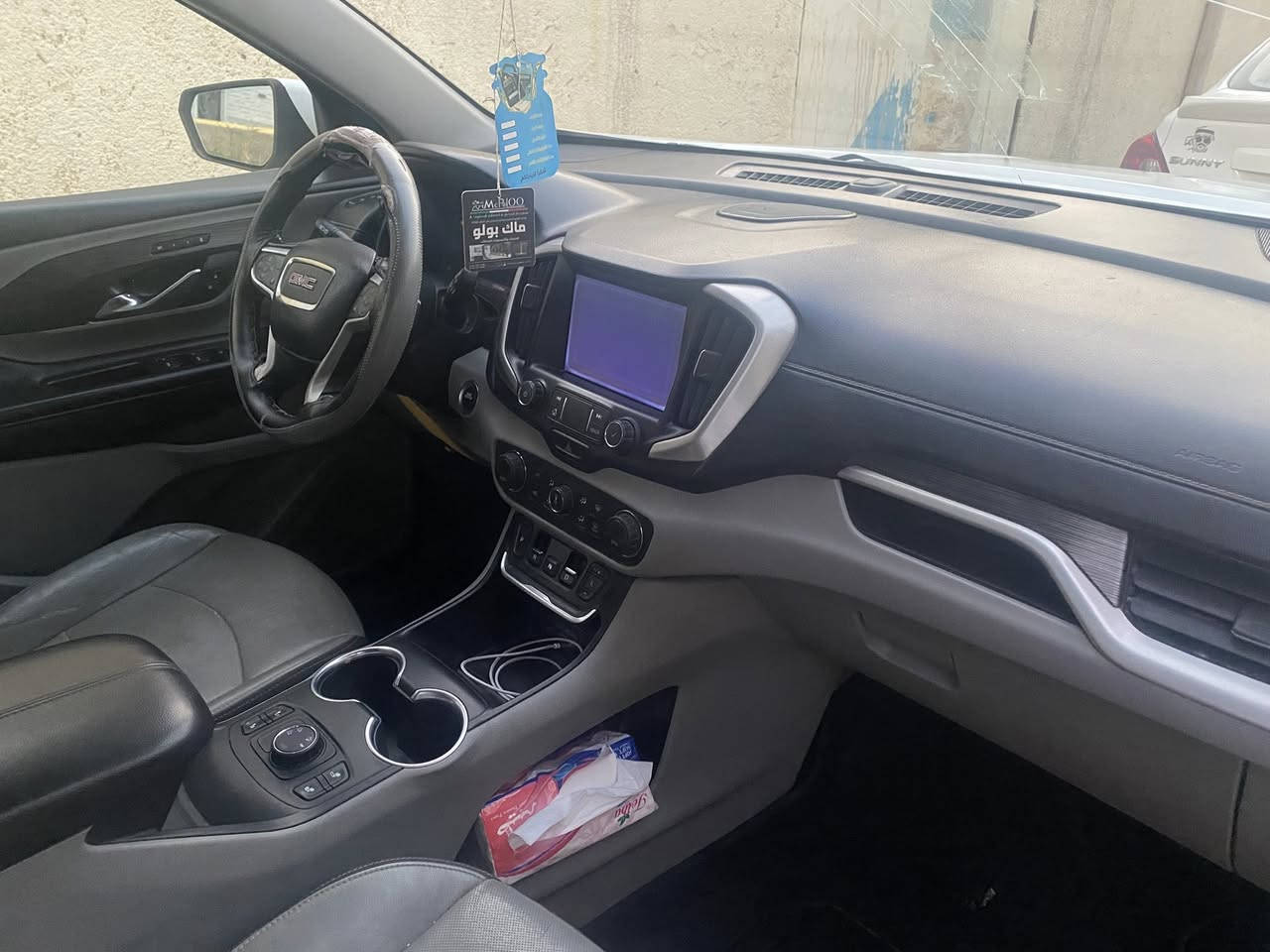 سلام عليكم جمسي تيران المديل 2019 سياره بيه قطعتين البنيد والمدكر الشواصي كفاله سعر 150 وبيه مجال العنوان البصره ***********
