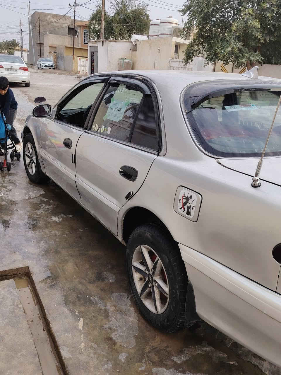 يا الله سلام عليكم سونوتا تو 1995لون سلفر مصبوغه للجماليه ويل كب كير عادي السياره جاهزه بيها بس نواعم خفيفات السعر 45و بيها مجال قليل مكاني ديالئ كنعان (***********)هاذا رقم تلفوني
