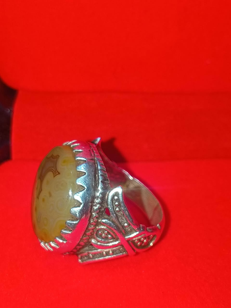 محبس سليماني للبيع قيم وأخذ رقم الهاتف ***********
