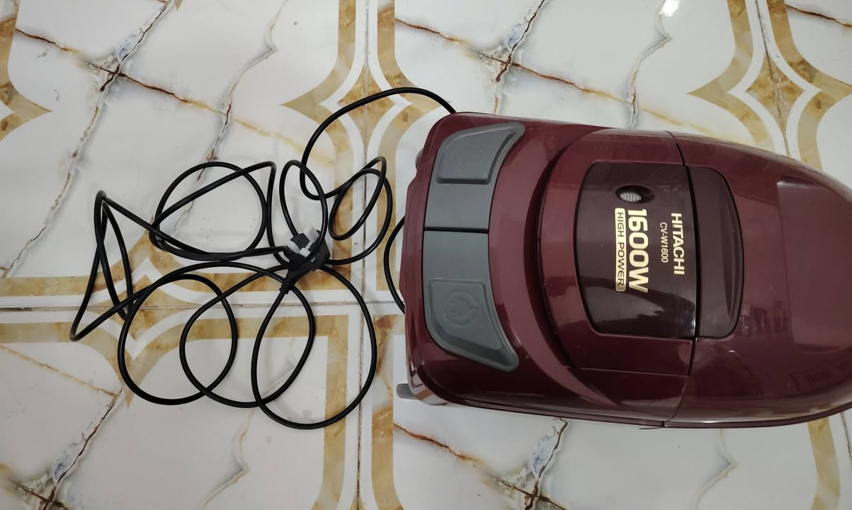 جديده غير  مستخدمه (شغال)
اجت هيج بدون خرطوم
الي تفيده يخلي سعر


**إذا كنت صاحب هذا الإعلان وتريد حذفه لأي سبب، رجاءا أرسل رسالة إلى الدعم الفني**