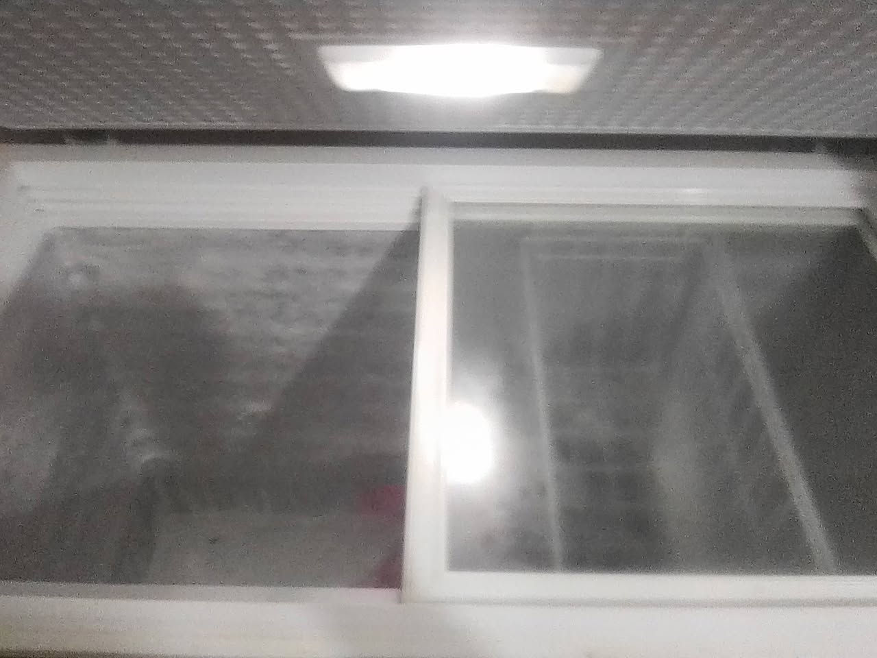 سلام عليكم عندي مجمده للبيع مداخله تصليح على الفحص تجميد فول وسبلت واحد طن شغال العنوان بغداد رقم الهاتف ***********مجمد سعر ٢٠٠وسبلت ١٥
