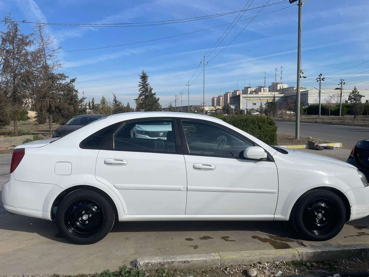 مۆدیل ٢٠١٤ 
دوو پارچە بۆیاخ
سەنەوی تازە 
سەیارەکە زۆر زۆر خاوێنە السليمانية, العراق


**إذا كنت صاحب هذا الإعلان وتريد حذفه لأي سبب، رجاءا أرسل رسالة إلى الدعم الفني**