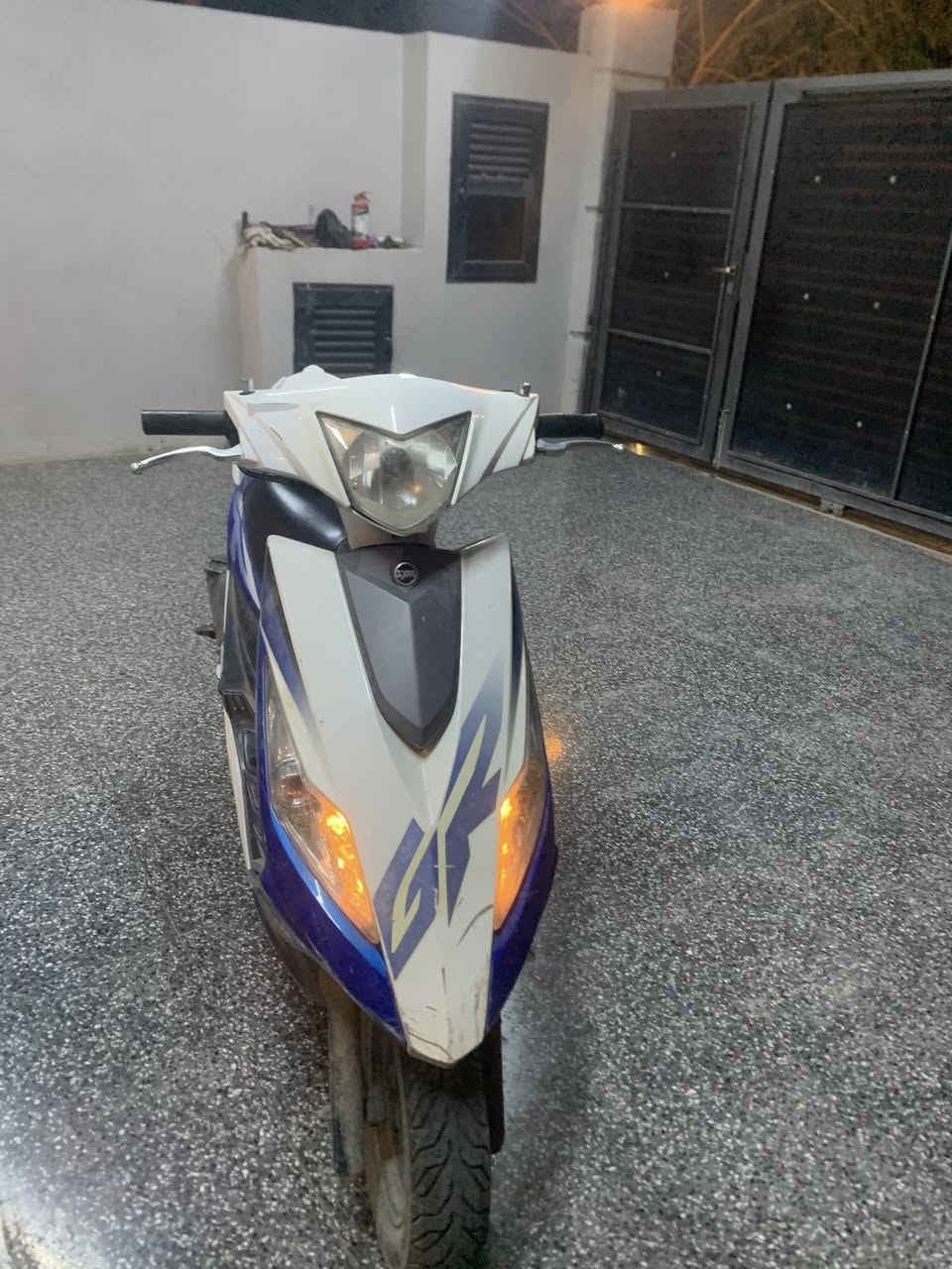 ماطور سايم نحله محرك ١٥٠ فول موديل ٢١ اوراق كامله رقم *********** الموقع الرمادي الخمسه كيلو
