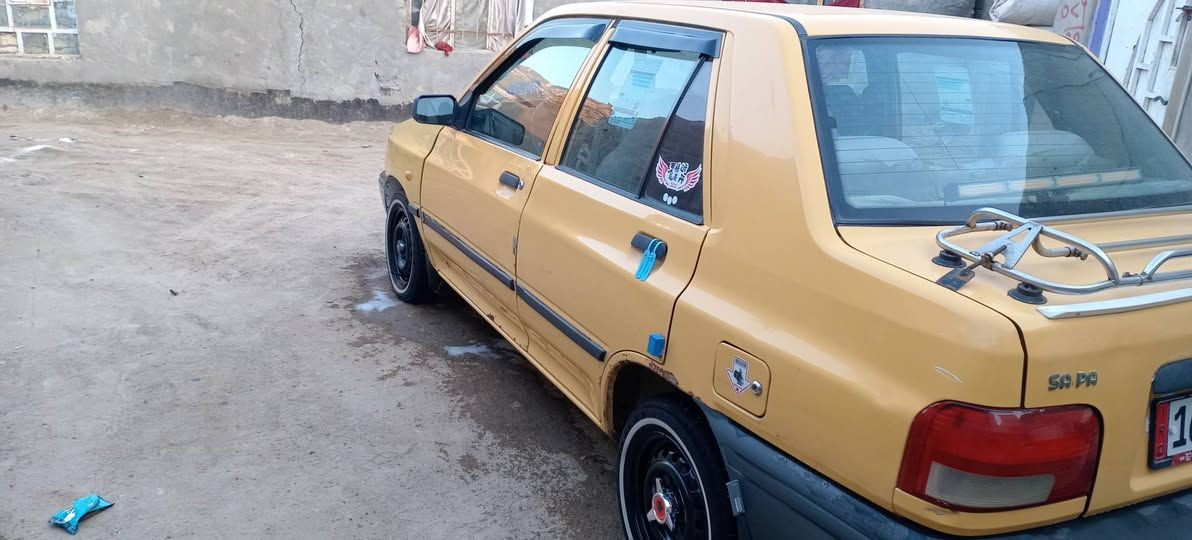 سلام عليكم للبيع موديل ١٧ رقم قاسيه انكليزي بسمي سنويه حد ٢٧ بيه شواصي معمارات هيئة وغرامات مصفره بيه جاملغ جهت السايق مبدل أثر ضربه دوشمه جديد حداديه جديده تبريد ثلج تخم تاير باتري جديد مكاني الديوانية *********** السعر ٤٠ وبه مجال
