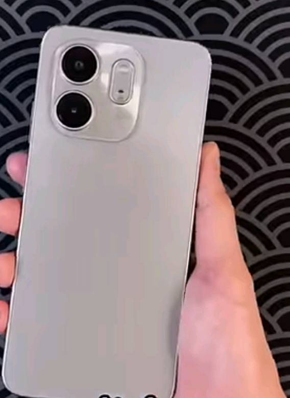 جهاز Infinix SMART 9ذاكره128/عشوايه 3توسيع 3يعني6/جهاز مستخدم شهر ونص اي كسر ما بي وما داخل تصريح 
يجي وياه كفر ولكرتونه فقط/عنواني ناصريه رفاعي