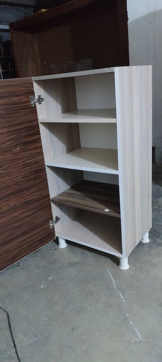 دۆلابی پێش ئاوێنە لۆک نرخی کۆتای 50 .حاجیاوا
***********
