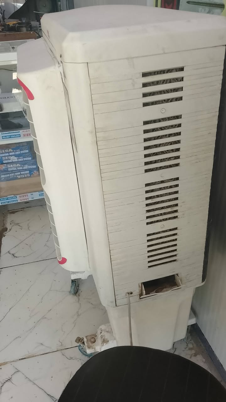 مبرده جديده دخل. نظيف كلله جديد هوه سريع  مالته سرعات اربعه داخل نظيف جو نظيف الكشر نظيف حيل نظيف مكاني كربلاء بوبيات رقم الهاتف ***********ما مستعمل المبرده هواي70قففل
