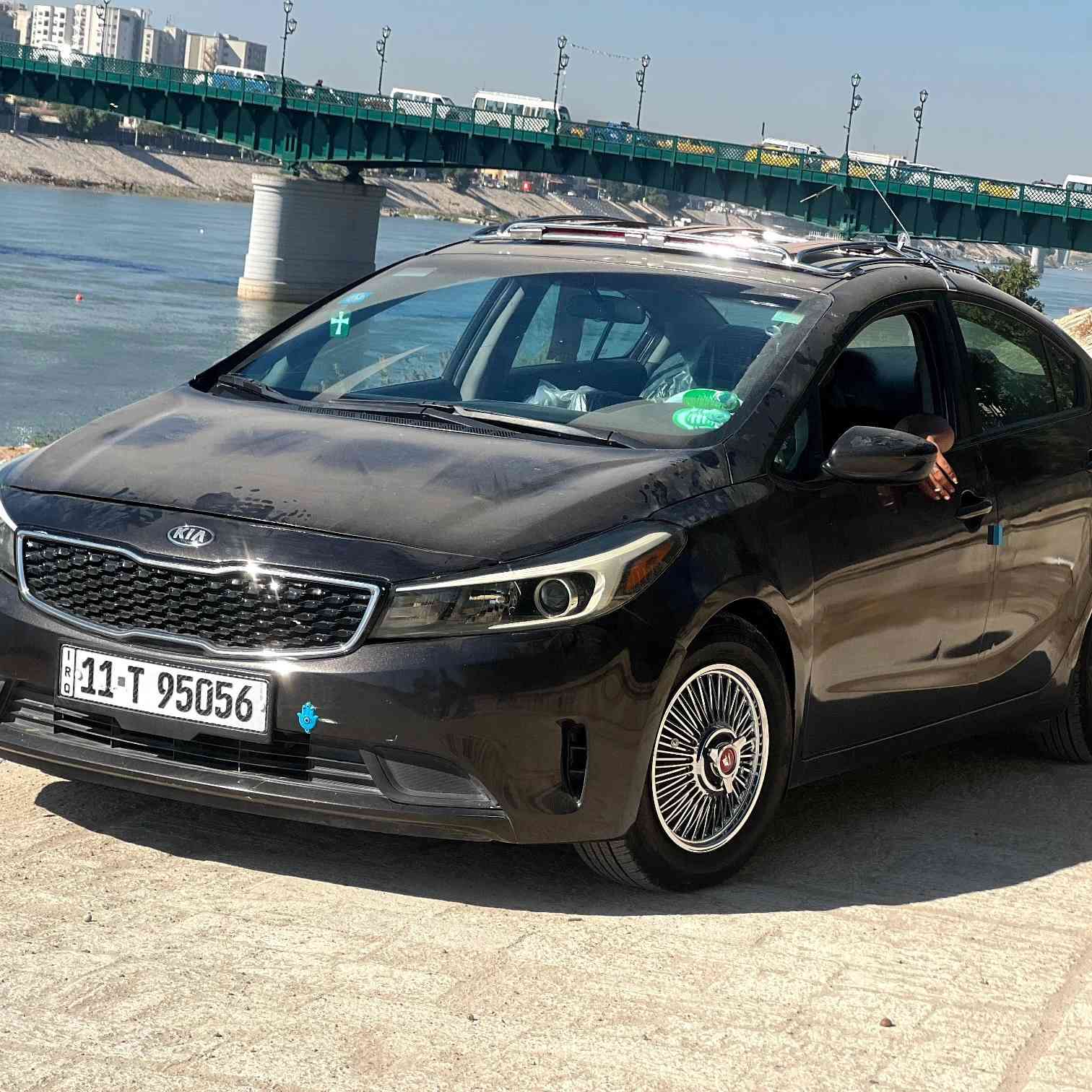 سلام عليكم
فورتي موديل 17 السيارة حادثه جنطه وجاملغ خلفي 
مصبوغ صبغ عام أثر جراد كير مكينه خير من الله تخمم تاير جديد دهن كل الفين ابدله منضومه زنون بلادي زرع عدسات
انسه مرور يحاسبك عليه ادامه قبل سبوعين بدلت فيت بم جديد نوزلات بلكات مجاول باتري تبريد منضومه جديده نقصه بس غاز بانزين كله محسن سياره مال بيت ماشي 181 الف بيه غراض مو وياه واذا تريدهن ابيعهن لك بيه سيبايه حيدر سحاره بيه هورنات بوش وبراد من ستار بوش المكان بغداد الغزاليه شارع الضغط 
*********** السعر 105وبيه مجال
