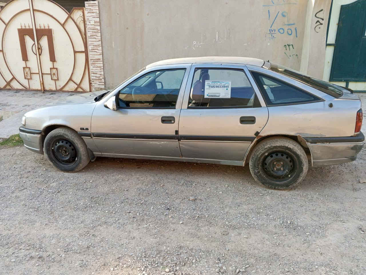 السلام عليكم فكيرا 20 محوله 18
موديل 93
محرك وكير شرط
جامات  كهرباء
مرايات كهرباء
باتري جديد
السعر 40
*********** رقم الهاتف
