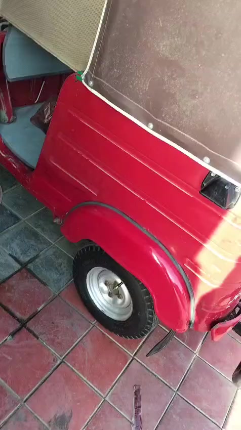 سلام عليكم تكتك حلوه  كفاله عامه دوس يردلهن تعمير تكتك قطرت صبغ مابيه مكان بغداد جسر ديالى القديم تكتك مكينه خير من لله سعر 5500 وبيه مجال قليل 
1-تخم تايرات
٢ كلجات جديد 
٣ضفيره اماميه خلفيه جديد
٤اكسن جديد
رقم الهاتف (‭٠٧٧٣ ٤٩٦ ٣٣٤٧‬)
