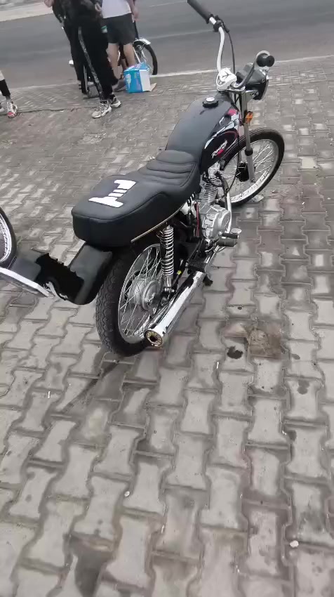 يالله السلام عليكم المكينه نامه شلامجه مصارله كم شهر عندي بعده بجيس تشلع التبليط السعر 225 وبيه مجال حك الجيه الكشن تفصال اصلي سعره 15 دبلات خلفي 10 ويل امامي الاصلي ابو طوبه السوده فقط الويل بعده بجيس توه اخذته لا عواج لا فطر كلشي مابي جيب وشد فقط الويل دون التاير وتيوب سعره 20 قفل المكان بصره ابي الخصيب باب طويل لحد يراسلني اذا مو شراي او يراسل هاا ناشر دراجه للبيع اقراها عد اب وراسلني 👍


**إذا كنت صاحب هذا الإعلان وتريد حذفه لأي سبب، رجاءا أرسل رسالة إلى الدعم الفني**