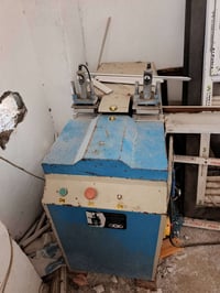 كمبريسر • ماسكه • الكترونيات