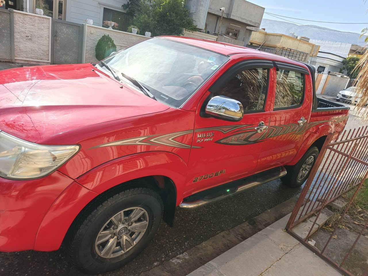 سياره هايلوكس فور ويل موديل٢٠١٢اوتماتيك بليته و سنويه رقم سليمانيه مميز لل٢٠٢٨ماشيه ١٩٨الف محرك شرط ما مفتوح السياره مكفوله عدا الموضح بالسونار  السعر٢٢٣بيها مجال 
عنوان السليمانية دربندخان 
رقمي ***********/***********
