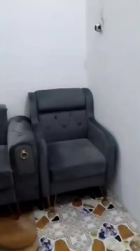 ١٠ مقاعد • نظيف • استعمال قليل