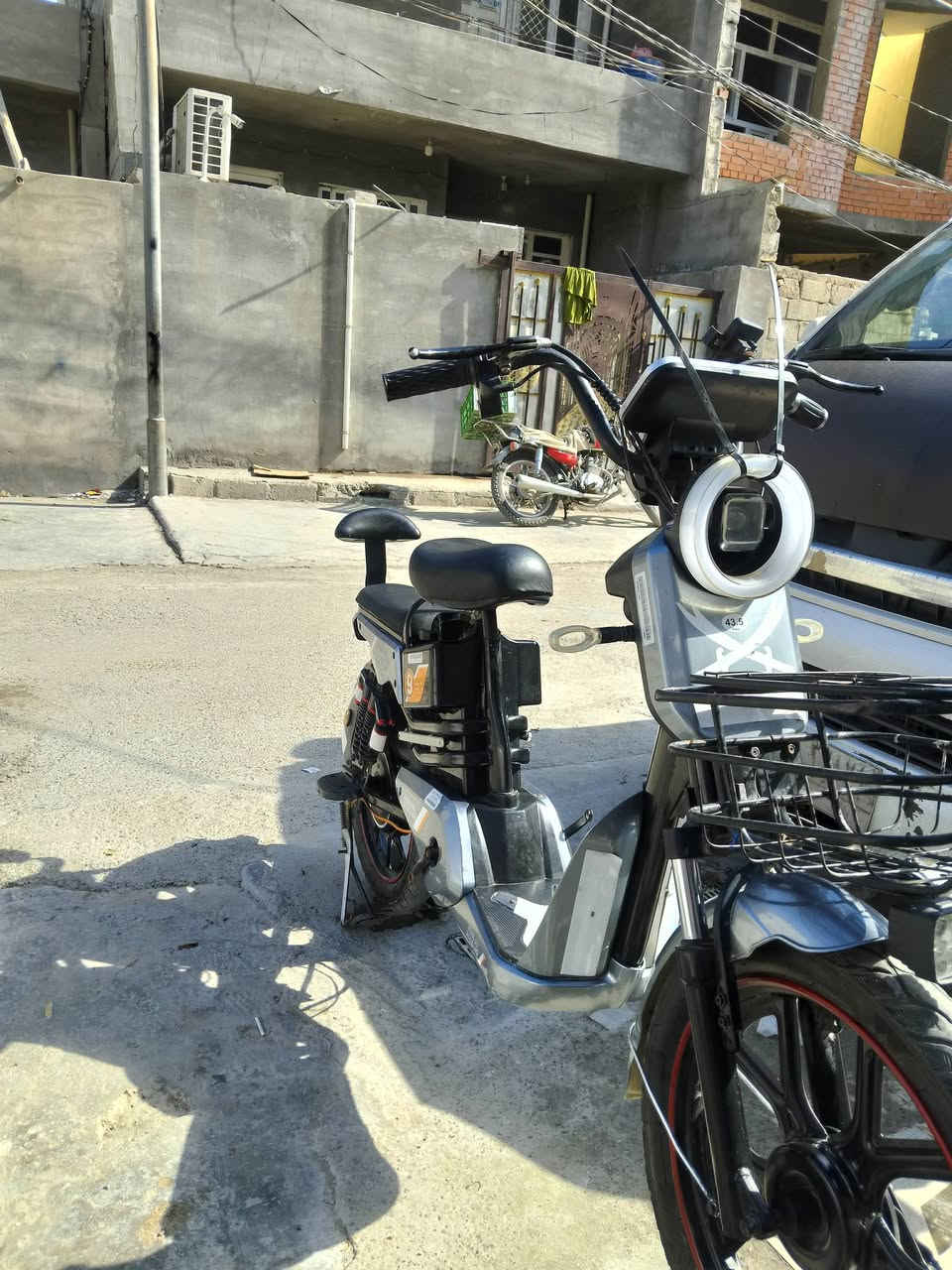 سلام عليكم باسكل شحن للبيع موديل 2025 بصمتين وسويجين وكارت وبي انذار سرقة نقص بس الهورن ينزل من سعرة السعر 350وبي مجال للستفسار *********** وبي واتساب
