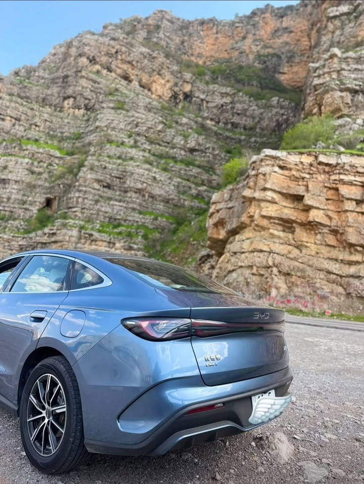 السلام وعليكم BYD SEAL6 للبيع 2025 سيارة ماشية 5300  لون مميز بلو بيري بعدها زيرو بيها بارد بل باب الخلفي اقل من شبر ومسحوب PDR  موصفات  لايت LED كامرات 4 داخل ابيض كشنات رياضي كشن كهرباء  اشاير مري اوتو هولد شاشة عازل حراري كل السيارة شاشة قلاب مسويلها سستم انارة داخلية  ارضيات تفصال مكان السيارة الحرية ساحة عدن مقابيل مطحنة الجلبي
***********
السعر المطلوب 24 وبيها مجال
