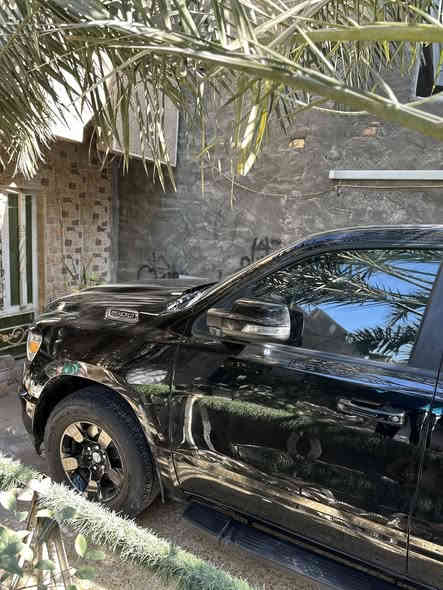 سلام عليكم للبيع دوج رام 2023 دخول جديد رقم اربيل … باب طويله بدي قصير … حادث باب الخلفي وشويه من البدي بدون دواخل بدون ايرباك باقي كله مكفول …. سعر 3 شدات وبيها مجال لطيبين عنوان حله مركز 
للتواصل : ***********
