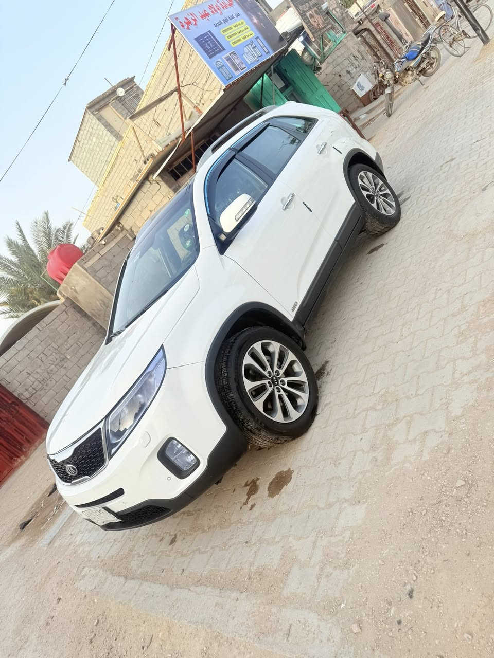 السلام عليكم سياره نوع سورنتو كويتيه مديل 2015كفاله عامه من صبغ او تبديل او بارد فول مواصفات بني رامه حساسات مري شفط كشنات جلد اشاير بل مري شفتات ستيرن مكينه 6ستندر مانع انزلغ مثبت سرعه السياره كفاله كير مكينه حداديه تخم تاير تبريد تئدفى تحويل مباشر العنوان كربلاء السعر 183بيها مجال حك الجيه رقم الهاتف ***********
