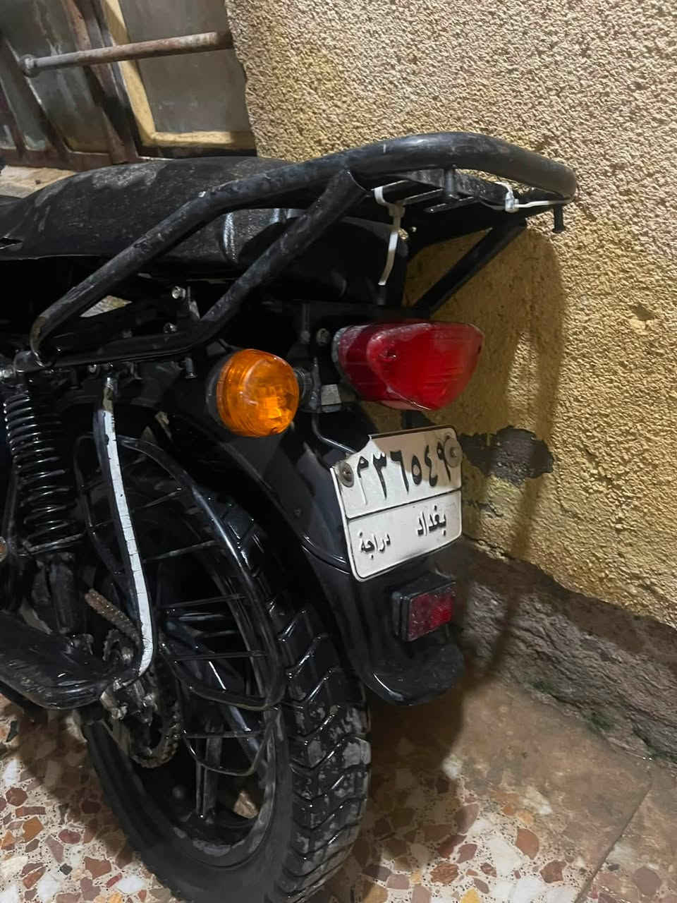 سلام عليكم دراجه بوكسر ٢٣ دراجه مكينه وكير وكهربايات مكفوله كفاله عامه دراجه مرقم كامله دراجه نكلبت بيه رايدله ماجشه ودبلات وتانكي وصفاحيات دراجه سعره مناسب اليريده ينتصل عليه عله هاذه رقم *********** العنده مراوس هم راوس حسبت قناعه
