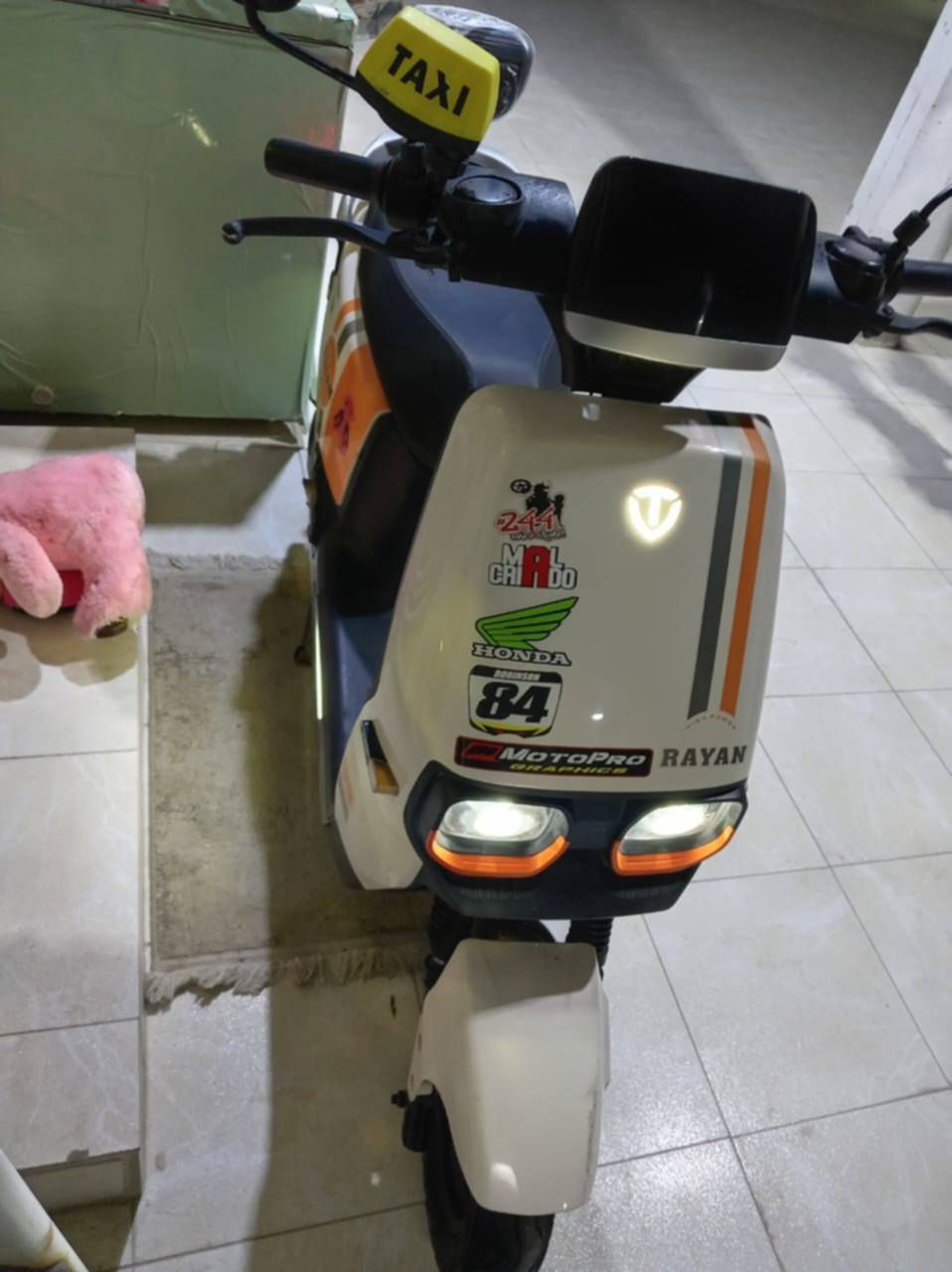 للبيع دراجة خير من الله
700وبيها مجال للشراي
***********
