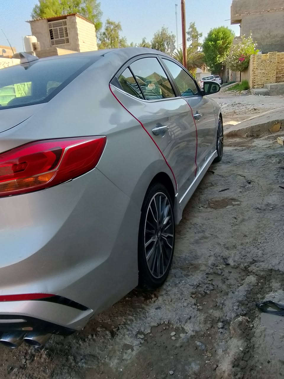 السلام عليكم النترا للبيع موديل 2018سبورت رقم بابل تحويل ثاني يوم أمريكية حادثه بنيد بل عراق شخط بل بابين مآل سدره رشتيهن بدون دواخل سياره شرط فقط مكينه 1600جديد مكينه كير حداديه تخم تاير باتري جديد منظومة تبريد جديد لايتات زنون عالي نصي بصمه فتحة سقف شاشه كامره حساسات امامي و خلفيه اشاير بل المري كشانت جلد واحد ع واحد السعر 105بيه مجال ***********
حله
