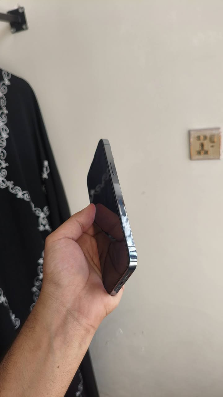 ايفون 13 برو ماكس ذاكره 265 الجهاز نظيف مثل صوره بطاريه 96
السعر 680 شرط جاهز مامبدل بي اي قطعه واتساب ***********

