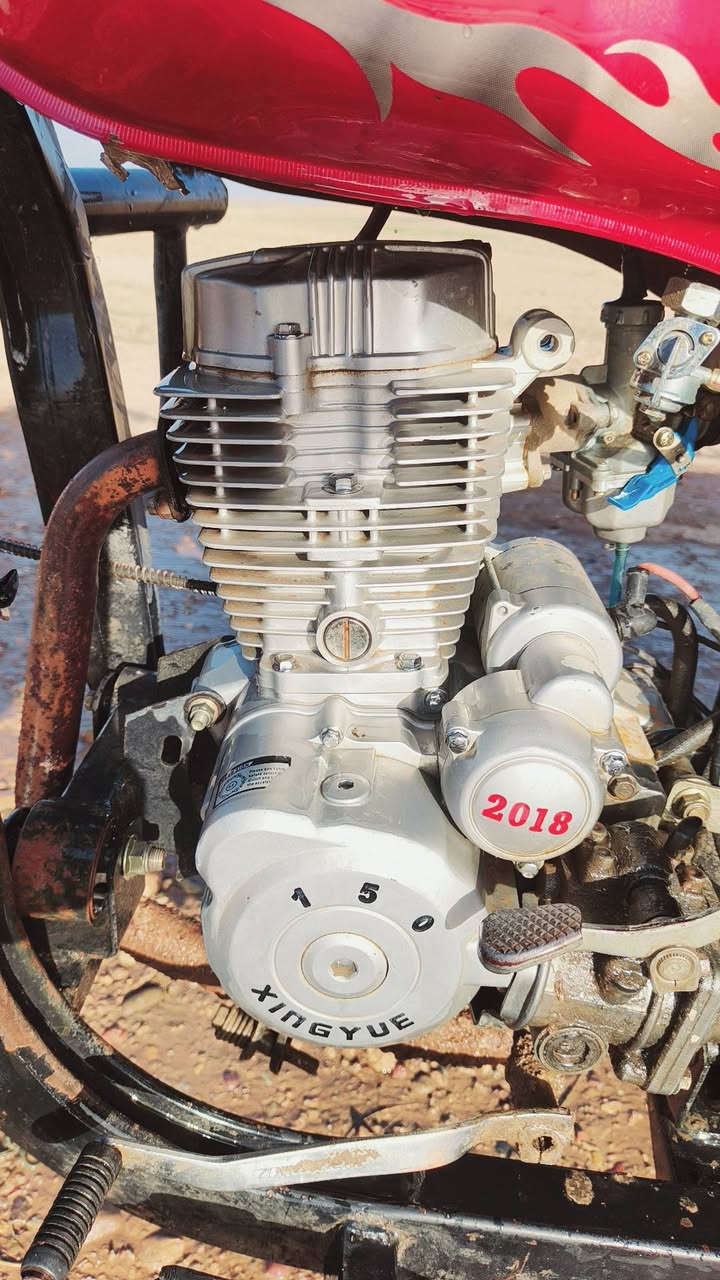 السلام عليكم ستوته موديل 18 شرط المحرك ما مطخوخ ولا مبدل بيي شي   سلف كهربائيات كامله بس الواقي يعوزها شي قدام العين مكان عوسجه قربي جنوب الموصل كياره  سعر  625 بيه مجال لطيبين  خاص ماكو ***********
