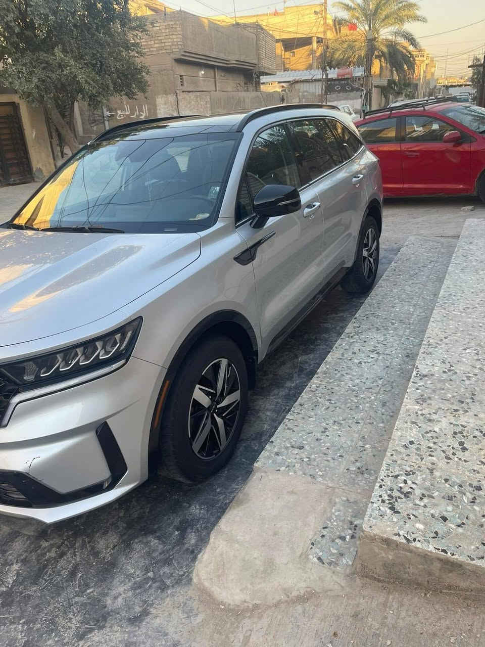 سلام عليكم رمضان كريم 
سورنتو 22 وارد امريكي
فول مواصفات أعلى فئه 
ماشيه 36
حادثها قبق جنطه مثل مموضح بل صور
رقم بغداد ومكاني بغداد
السعر 265
رقم ***********
