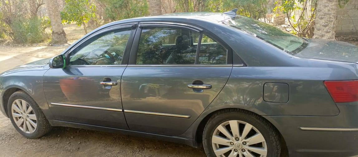 سوناتا أمريكية 9فول مواصفات بيه شكم قطعه صبغ آني ابيع حزام واذا مراوس عادي السعر 120 وبيها مجال الاستفسار***********
